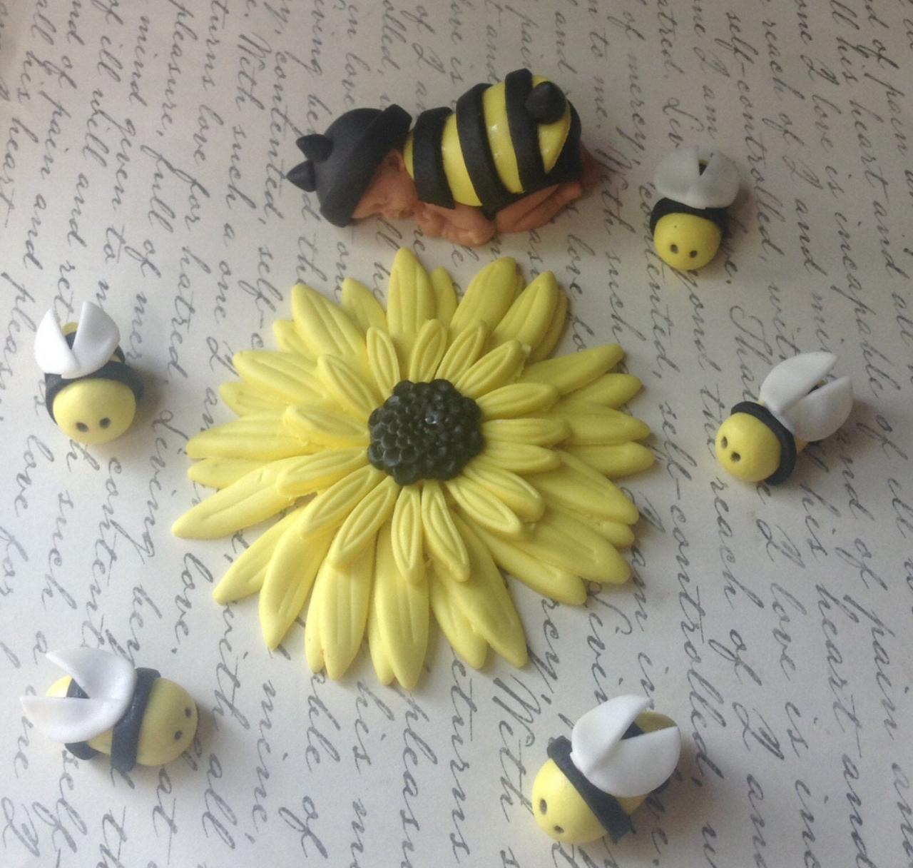 Fondant BABY BEE CAKE Topper Baby shower first Birthday Party Decorations Bumble Bee Cake