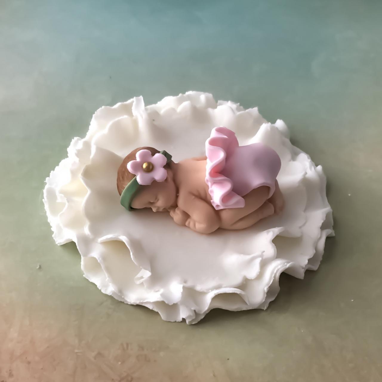 Vintage Baby Shower Cake Topper / Vintage Baby Shower / Pearls Baby Shower  / Baby Shower For Girl / Cake Topper For Girl / Fondant Cake.