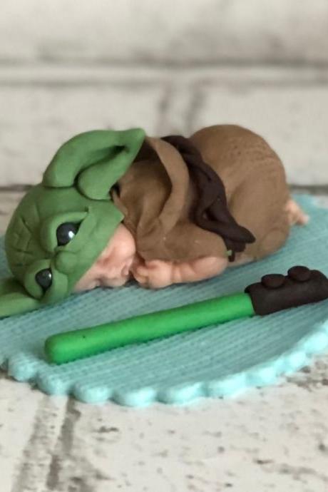 BABY YODA BABY Shower Inspired Cake topper / Baby Yoda / Star Wars / Yoda / baby / cake topper / fondant / fondant cake topper /
