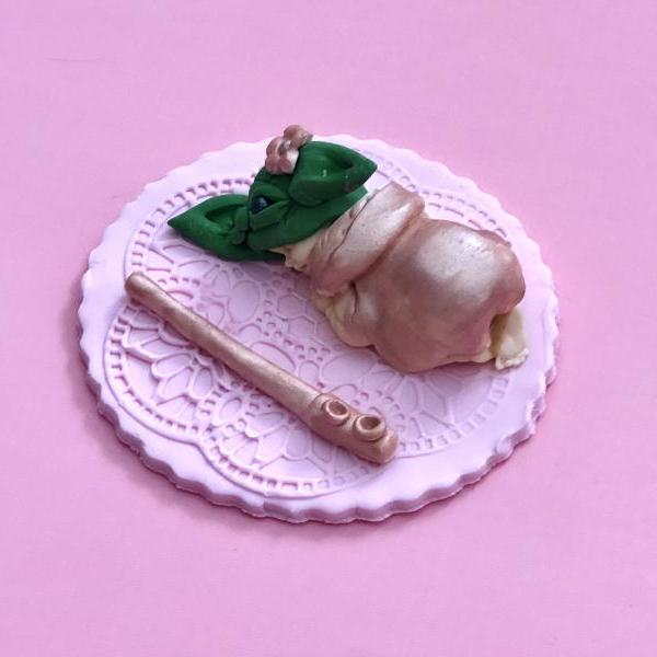 BABY YODA BABY Shower Inspired Cake topper / Girl Baby Yoda / Star Wars / Yoda / baby / cake topper / fondant / fondant cake topper / girl.